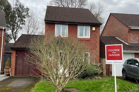 3 bedroom detached house for sale, Freesia Close, Warminster, BA12