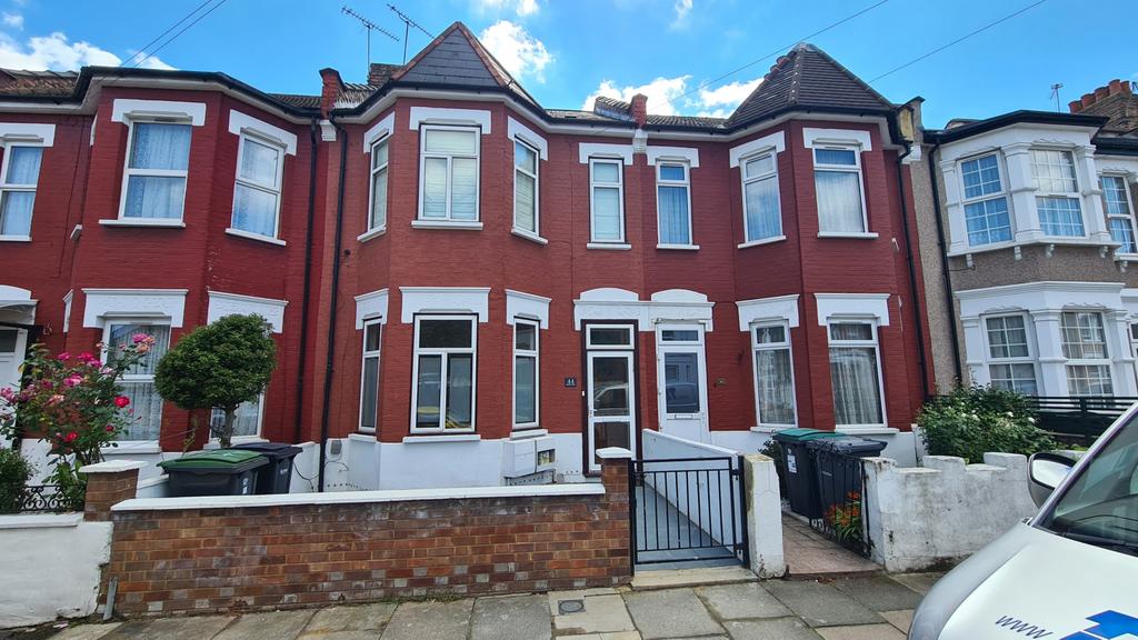Four / Five Bedroom Terraced House
