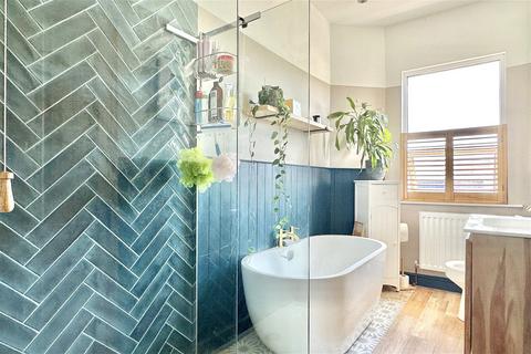 36 Avondale Road, Bath, BA1 3EG