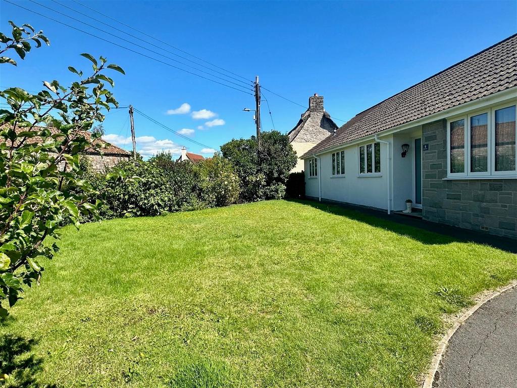 Nomis Park, Congresbury 5 bed detached bungalow for sale £595,000