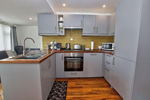 3 bedroom detached bungalow for sale - Horndean, Waterlooville PO8