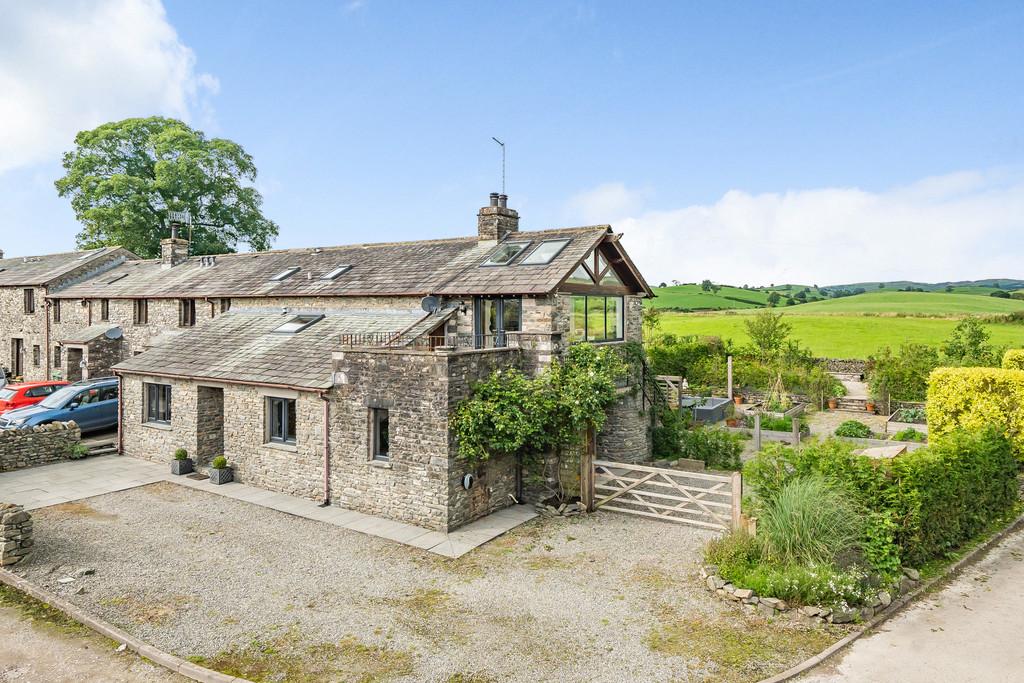 Brackenrigg, Old Hutton, LA8 0LX 4 bed barn conversion - £500,000