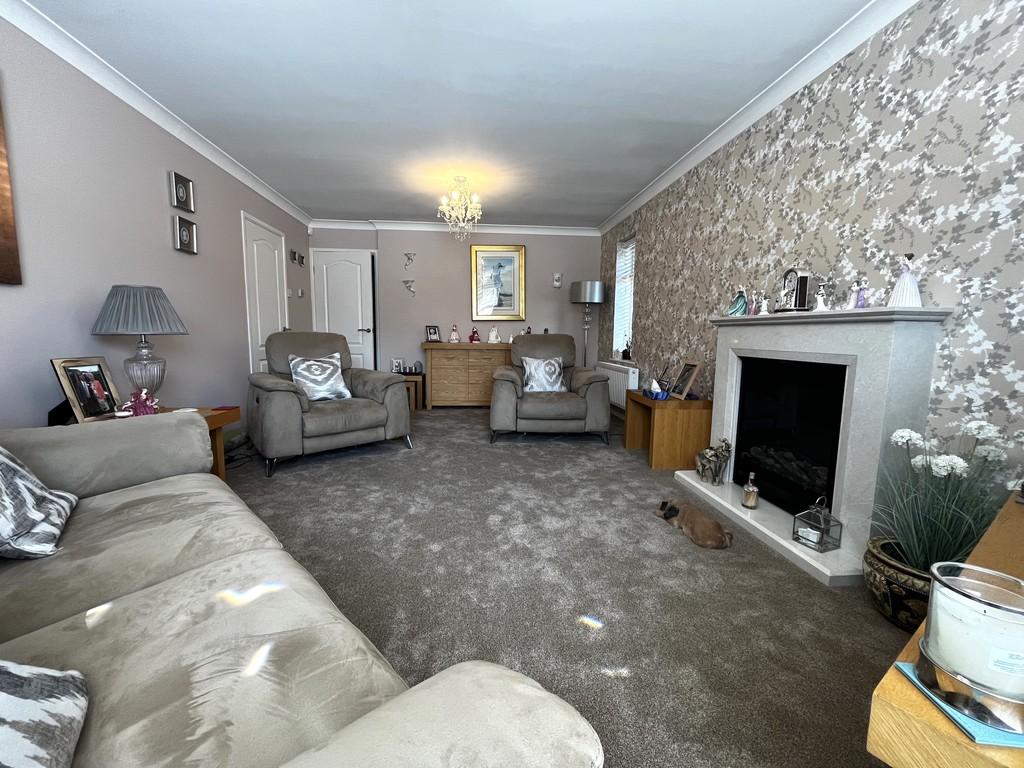 Davenham Way, Middlewich 2 bed detached bungalow for sale £280,000