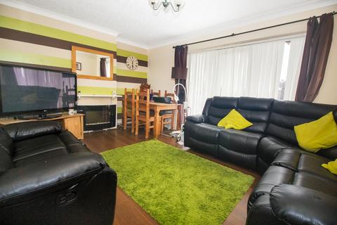 2 bedroom apartment for sale, Wulwards Close, Luton, LU1 5LR