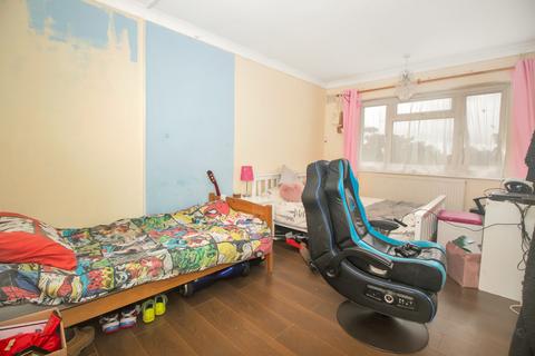 2 bedroom apartment for sale, Wulwards Close, Luton, LU1 5LR