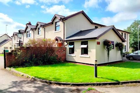 2 bedroom ground floor flat for sale, Crabwall Lodge Apartments, Mollington, CH1