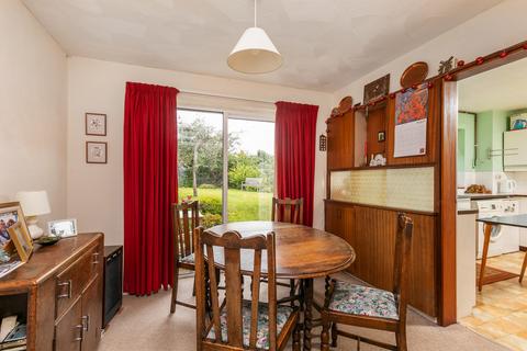 8 Hillside Road, Winchester, SO22 5NW