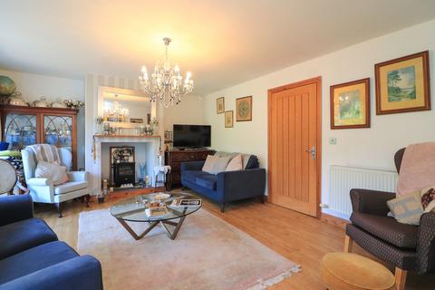 98 Heath Croft Road, Sutton Coldfield, B75 6NQ