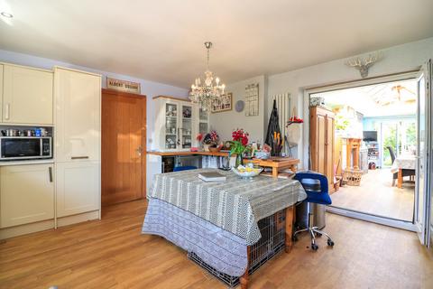 98 Heath Croft Road, Sutton Coldfield, B75 6NQ