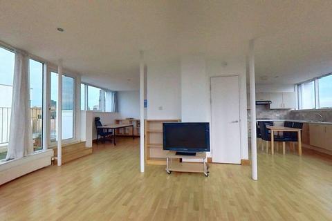2 bedroom penthouse to rent, Lanark Street, Glasgow, G1