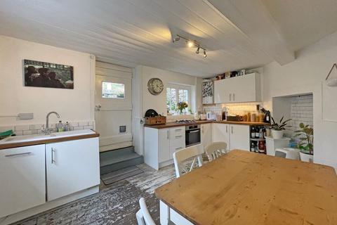 5 bedroom end of terrace house for sale - Lower North Street, Exeter
