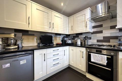 3 bedroom detached house for sale - Taryn Drive, Wednesbury