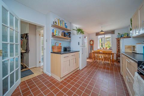 65 Berryfield Park, Melksham, SN12 6EE