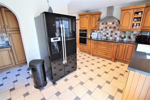 4 bedroom house for sale, 15 Manorleigh, Breaston