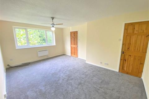 2 bedroom apartment to rent, Kellbrook Crescent, Salford