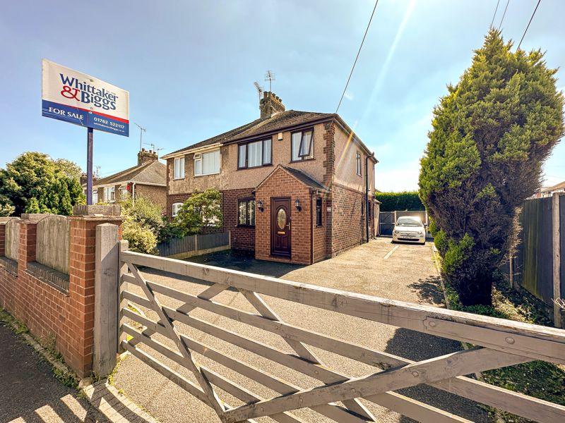 Mow Lane Gillow Heath St8 6qb 3 Bed Semi Detached House £240 000