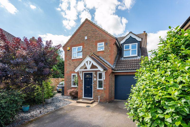 Lyndon Gardens, High Wycombe Hp13 4 Bed Detached House For Sale - £650,000