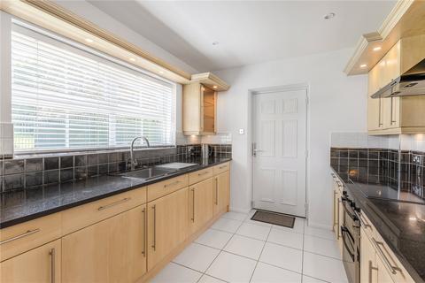 4 bedroom detached house for sale - Shadwell Park Gardens, Shadwell, LS17