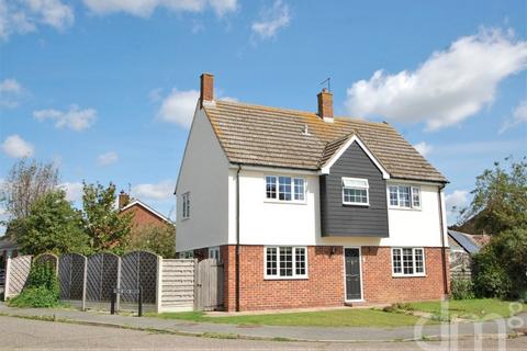 4 bedroom detached house for sale, Sawyers Road, Little Totham