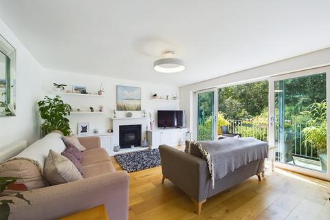 129 Columbia Drive, Lower Wick, Worcester, WR2 4XX