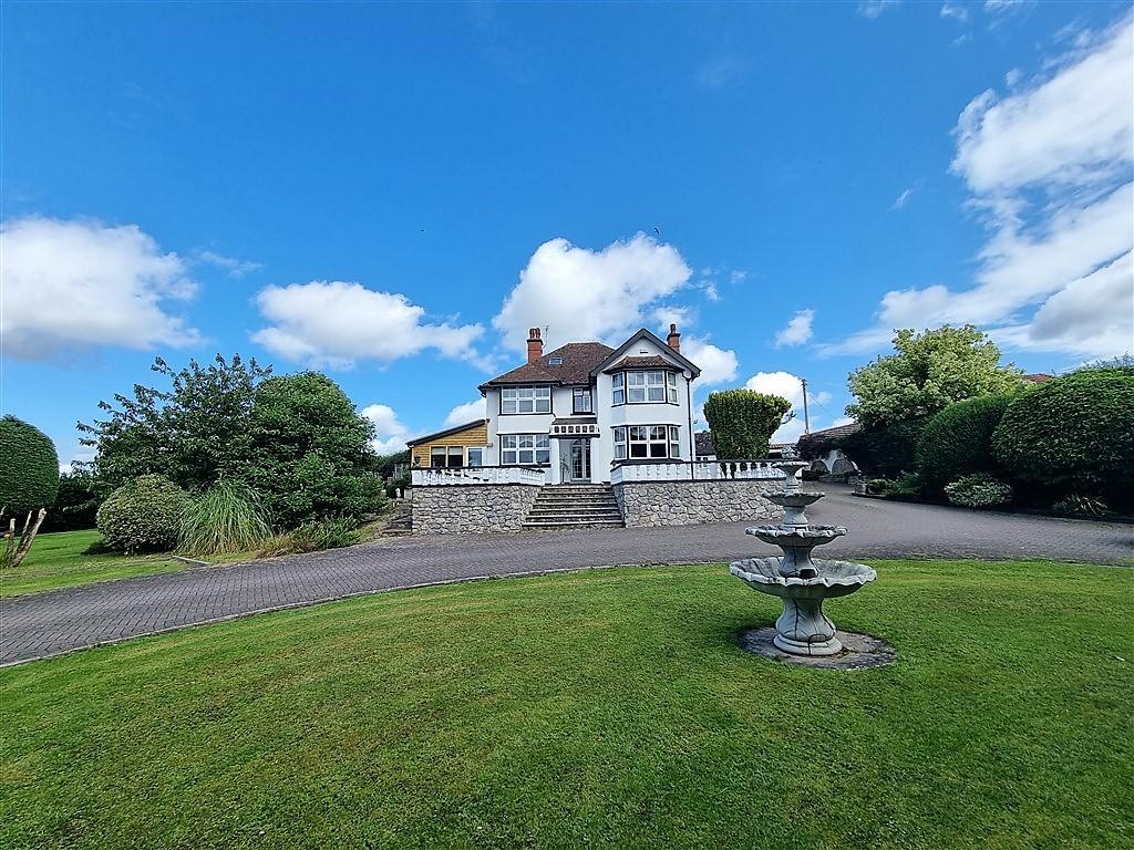 Newtown, Leominster, Herefordshire, HR6 8QD 4 bed detached house for sale £825,000