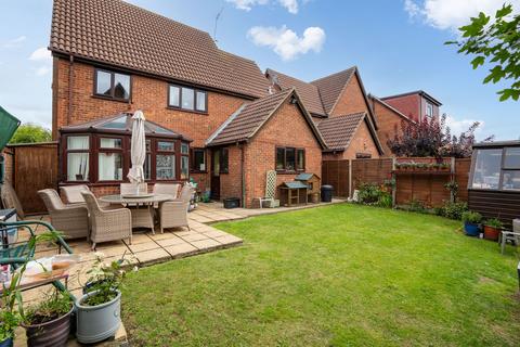 4 bedroom detached house for sale, Hayster Drive, Cambridge, CB1
