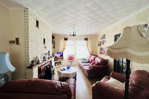 3 bedroom semi-detached house for sale - Bush Bach, Nantybwch, Tredegar