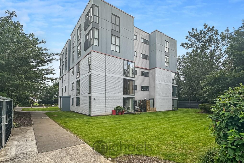 Earlswood Way, Colchester, Colchester, CO2 2 bed apartment for sale £