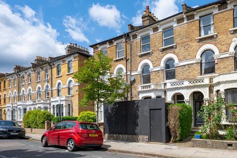 51 Digby Crescent, London, N4 2HS