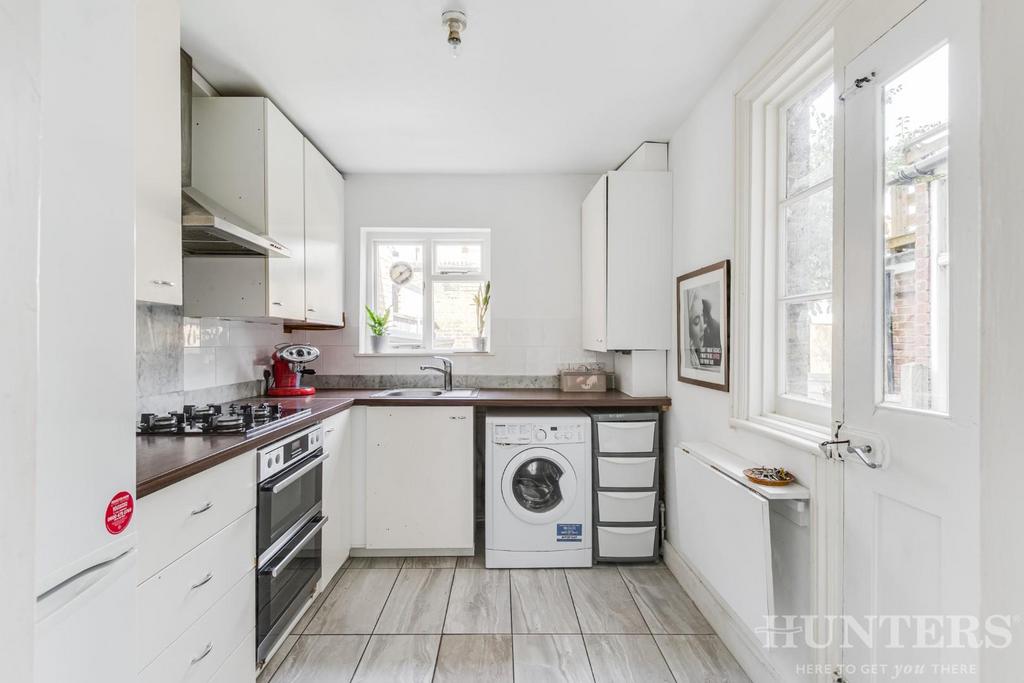38, Oulton Road, London, N15 5 PY-13.jpg