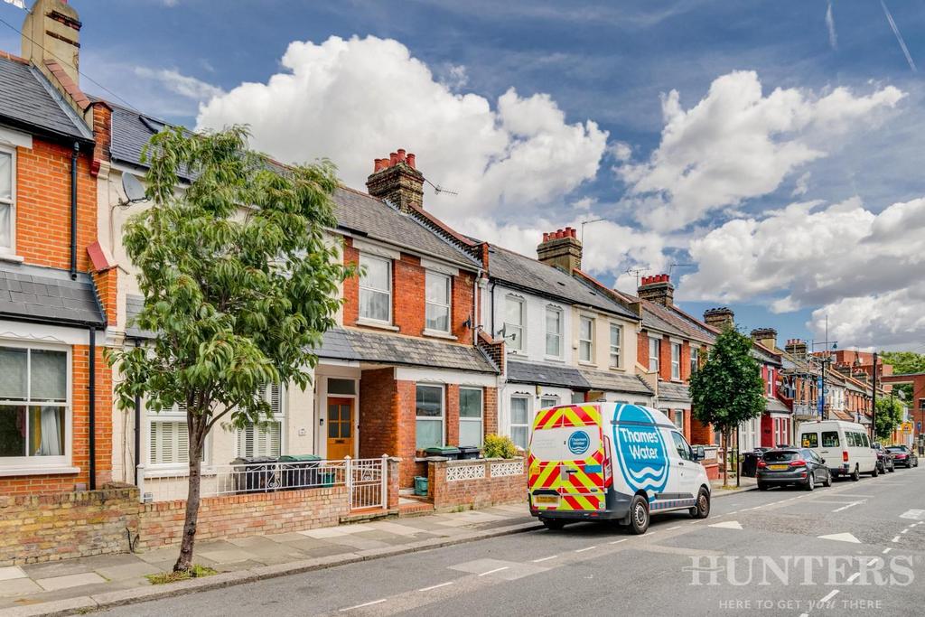 38, Oulton Road, London, N15 5 PY-17.jpg