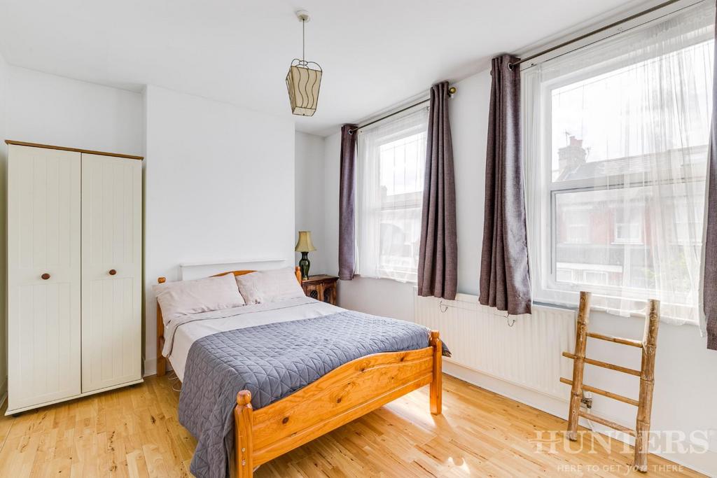 38, Oulton Road, London, N15 5 PY-1.jpg