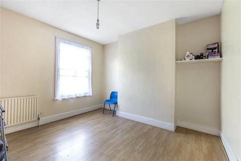 16 Bodney Road, London, E8 1AY