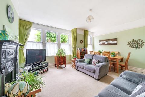 50b Cedar Road, London, NW2 6SP