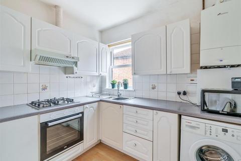 50b Cedar Road, London, NW2 6SP