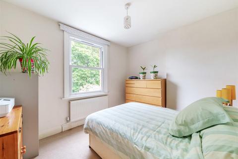 50b Cedar Road, London, NW2 6SP