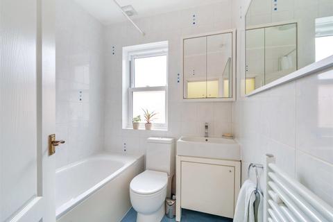50b Cedar Road, London, NW2 6SP