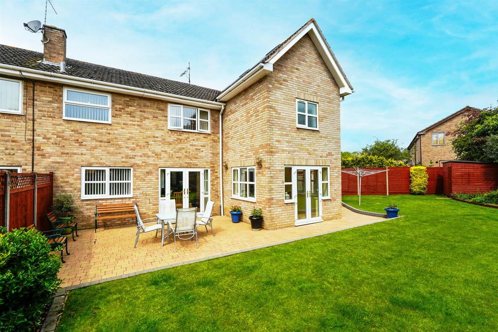 Moselle Drive, Churchdown, Gloucester 5 bed house £440,000