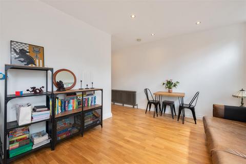 Flat 1, 4 Boutflower Road, London, SW11 1RE