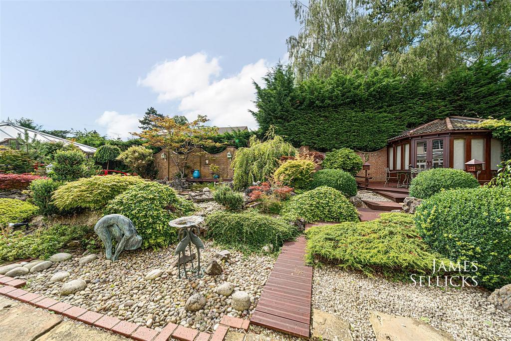 Landscaped Japanese inspired rear garden