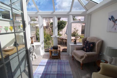 14 Portway, Epsom, KT17 1SU