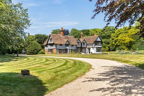 8 bedroom detached house for sale, Vicarage Road, Yalding, Kent, ME18