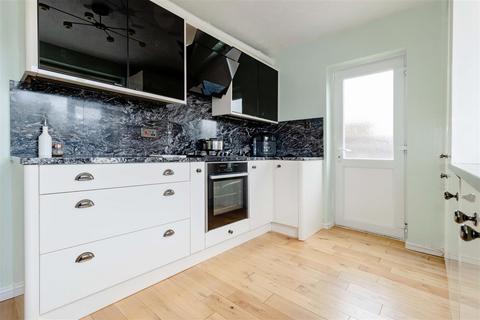10 Alinora Crescent, Goring By Sea, Worthing, BN12 4JB