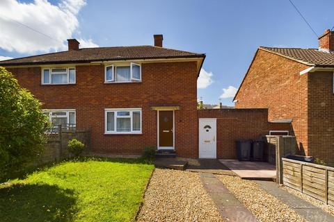 15 Chesney Crescent, New Addington, Croydon, CR0 0RN