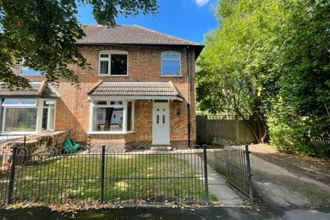 3 bedroom semi-detached house to rent - Parkland Drive, Leicester