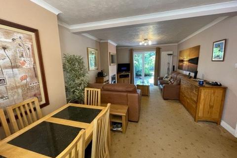 3 bedroom semi-detached house to rent - Parkland Drive, Leicester