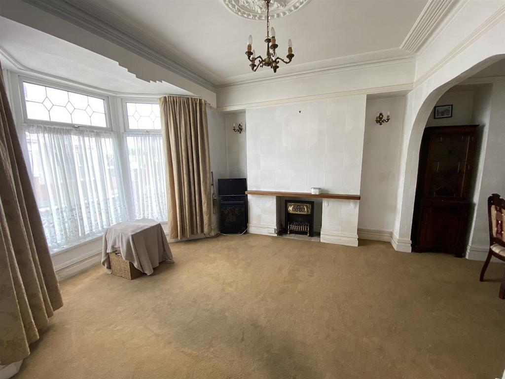 Havard Road, Llanelli 3 bed semidetached house for sale £175,000