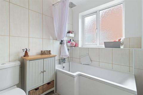 2 Corner Close, Wellington, TA21 8QE