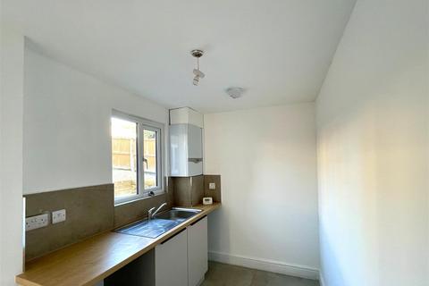 3 bedroom terraced house to rent, Trinity Road, Stamford, LIncs.