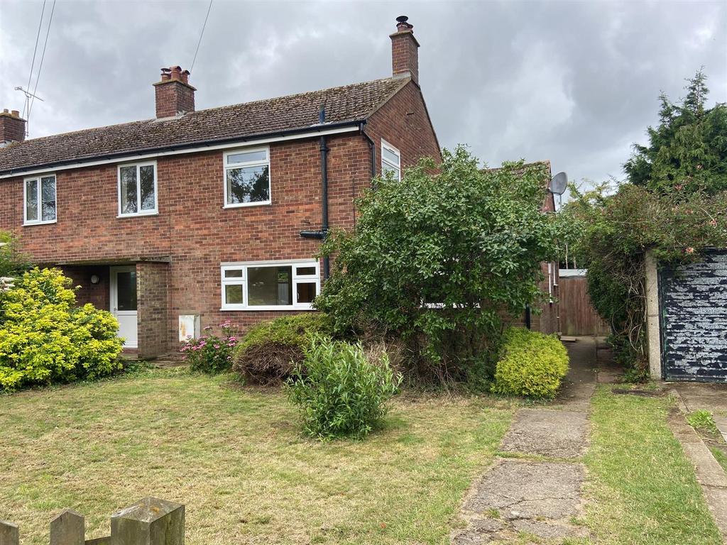 Kirton Road, Bucklesham 3 bed semidetached house to rent £1,300 pcm (£300 pw)